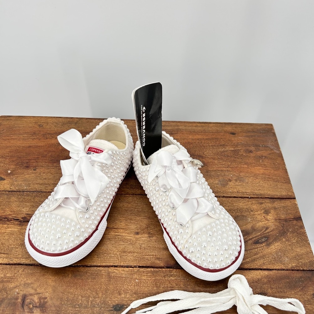 Converse All Star Pearl Embellished Low Top White Ribbon Lace Heart Charm Size 9 - Picture 3 of 7